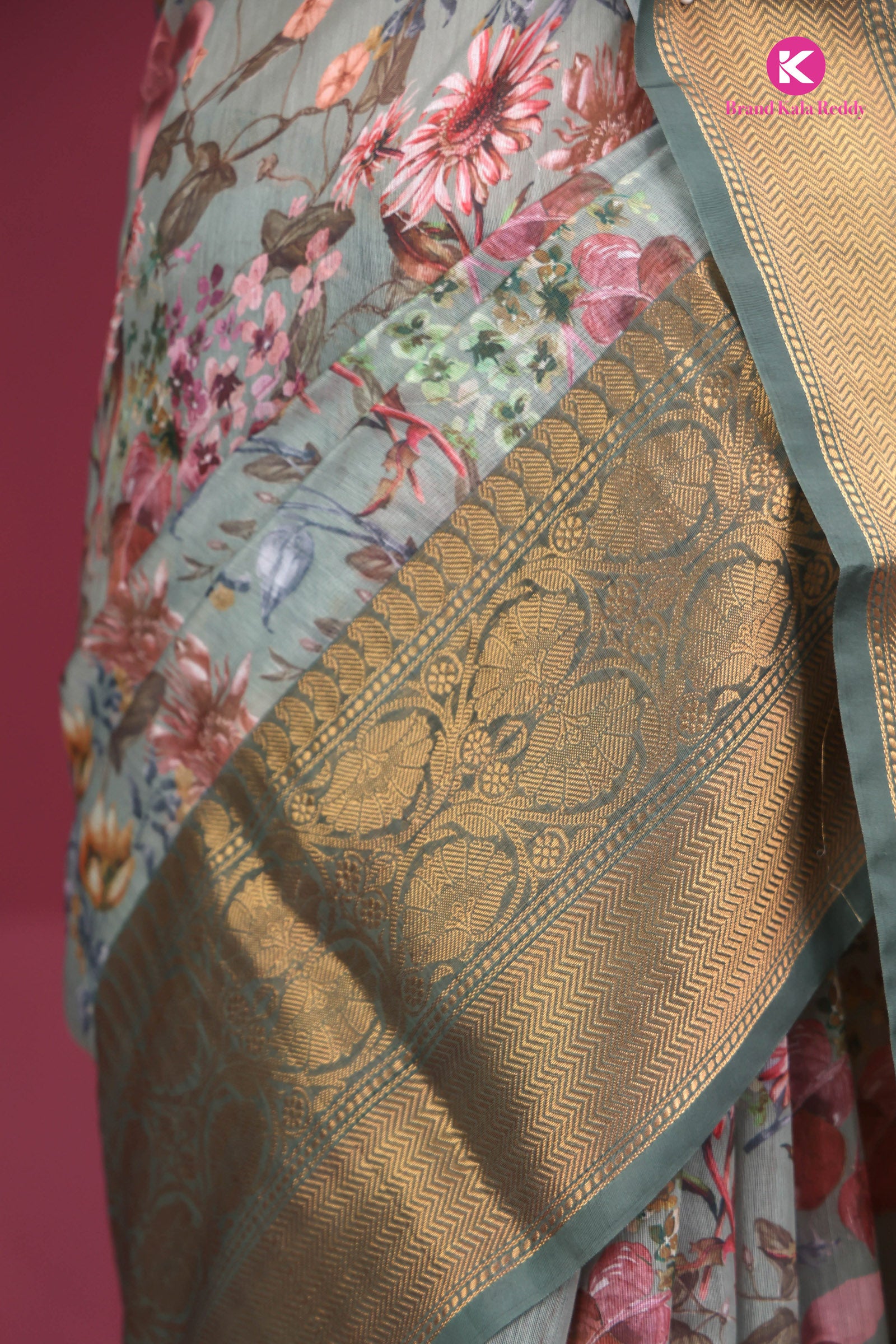 Vintage Bloom Printed Silk Saree with Zari Elegance