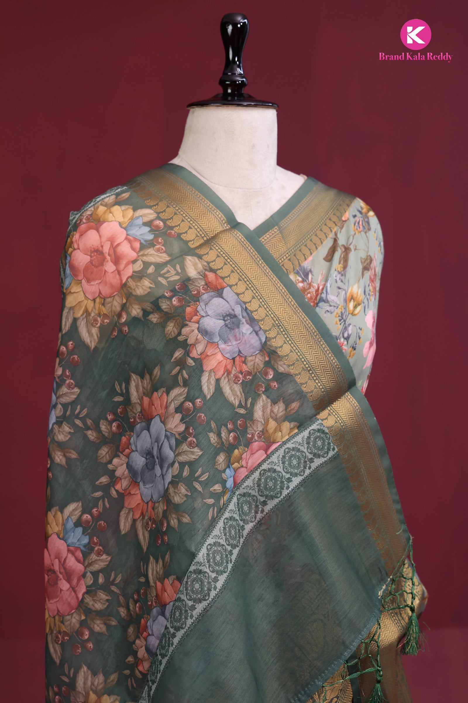 Vintage Bloom Printed Silk Saree with Zari Elegance