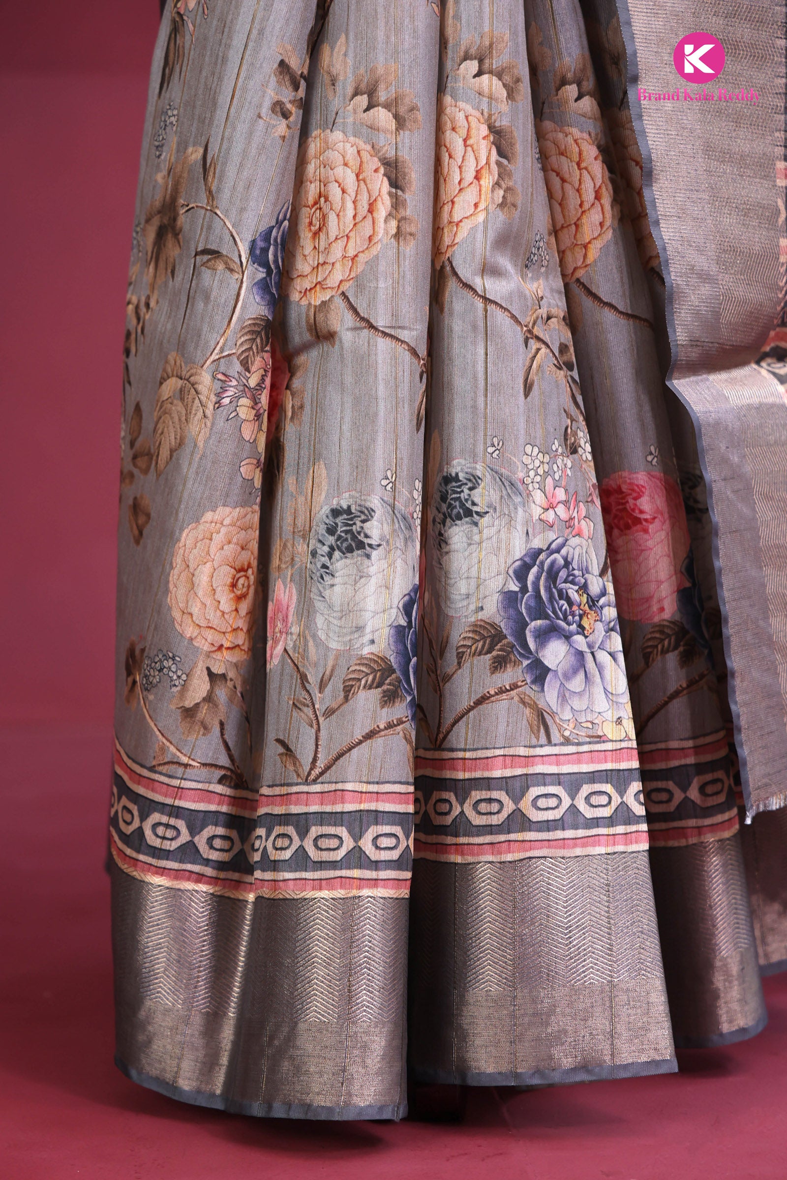 Floral Fantasy: Contemporary Printed Silk Saree