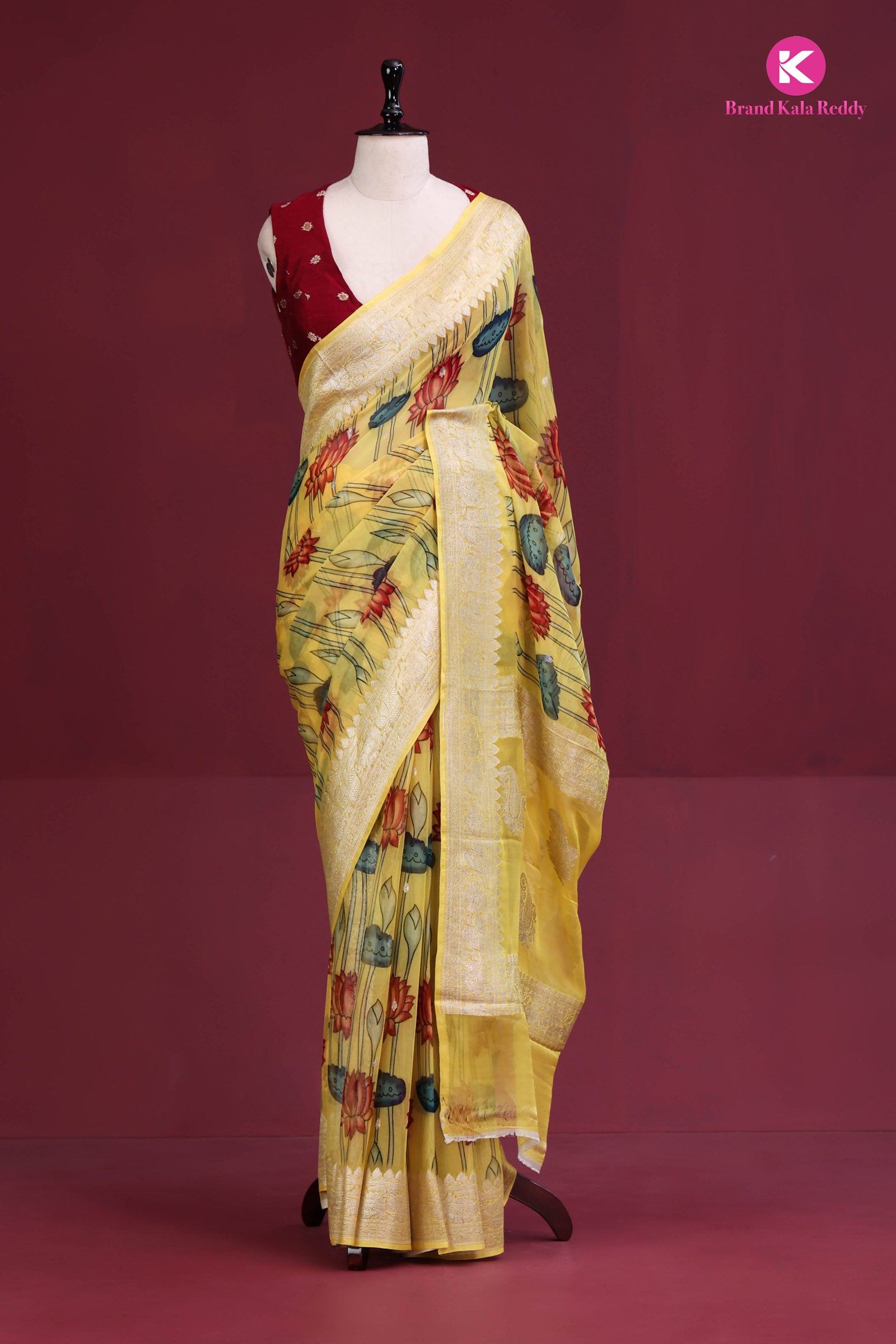 Artistic Lily Pond: Contemporary Organza Printed Silk Saree
