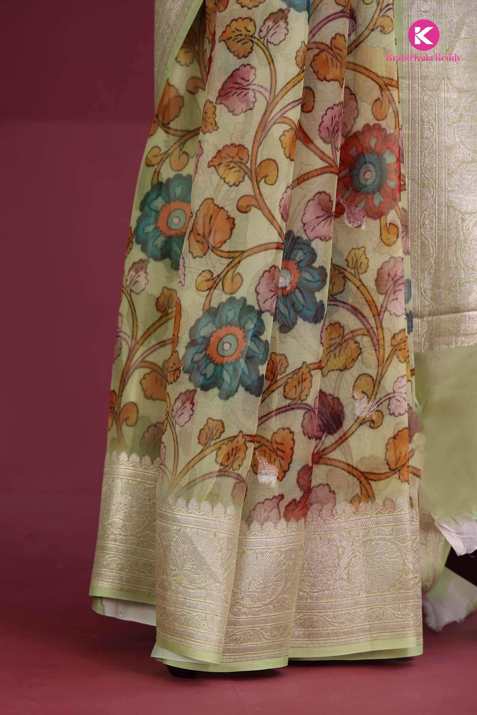 Pastel Dream: Artistic Floral Georgette Silk Saree