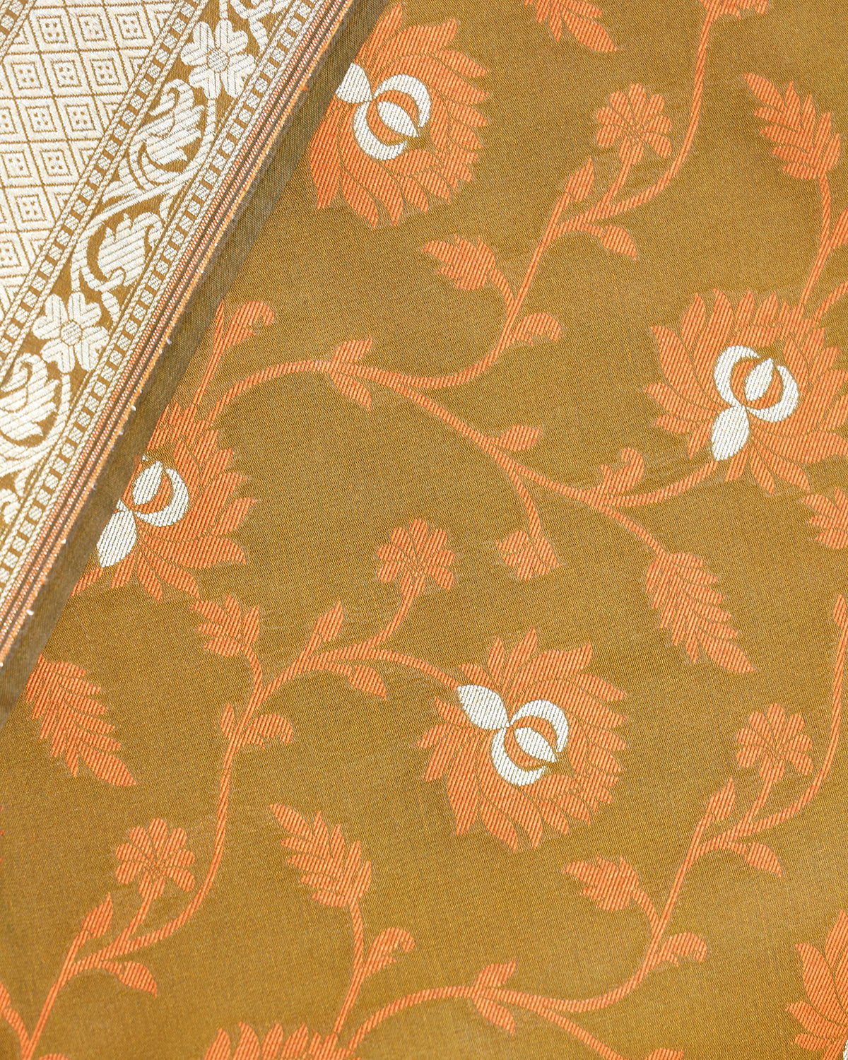 The Olive color Thread of Banaras Tanchoi